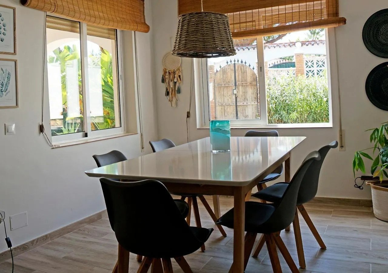Casa Blue Vista - Villa & Guestroom Marbella