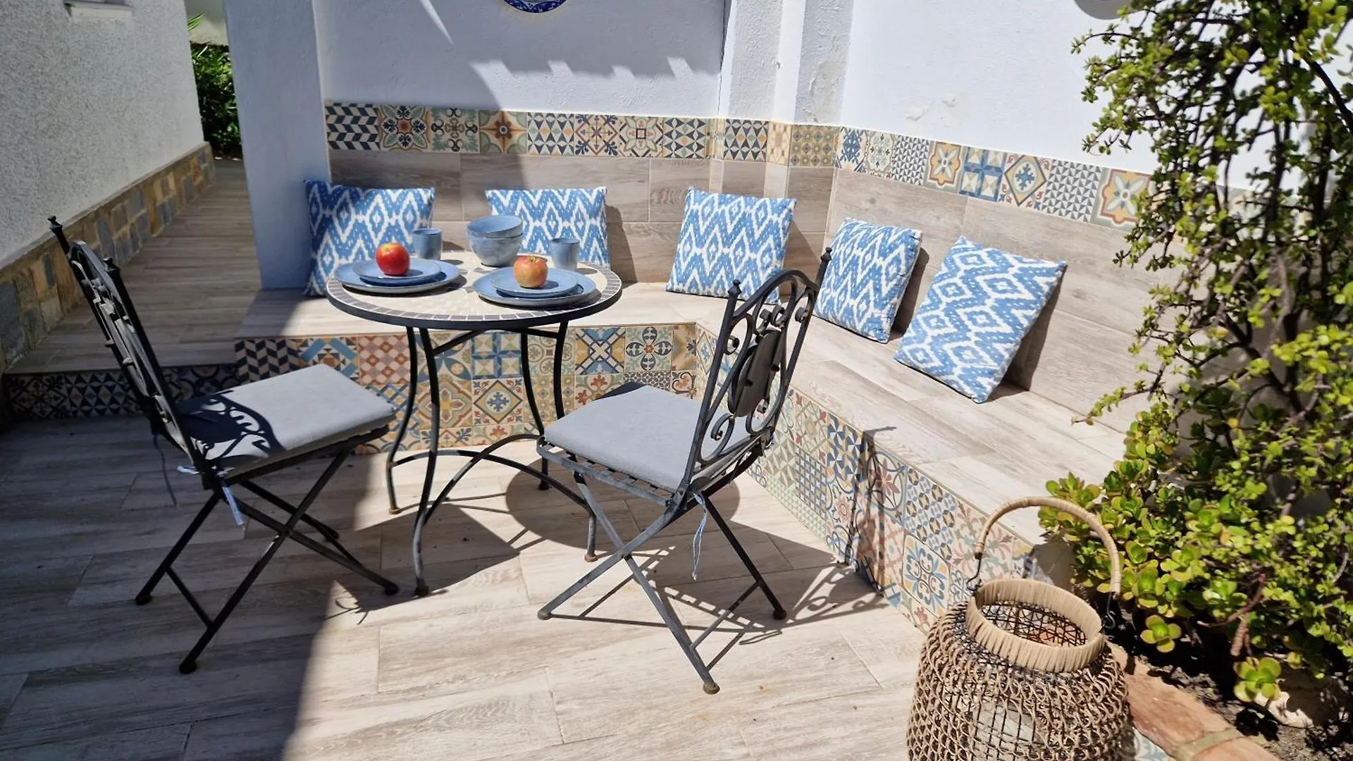 Casa Blue Vista - Villa & Guestroom Marbella 0*,  Spanien